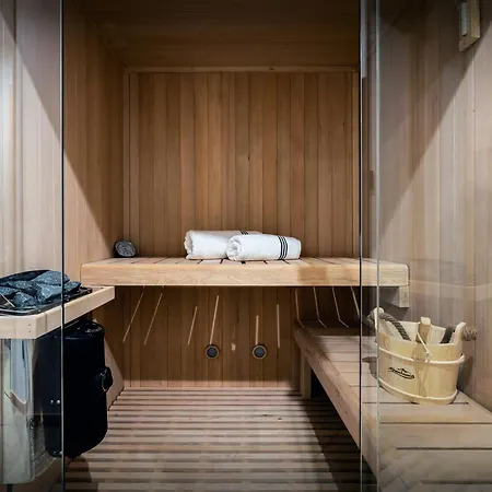 Chalet Ellambra - Ovo Network *