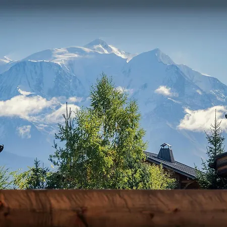 Chalet Ellambra - Ovo Network